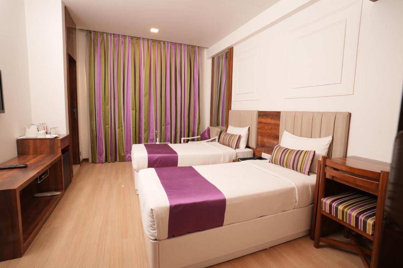 Hotel Hardeo Нагпур Экстерьер фото