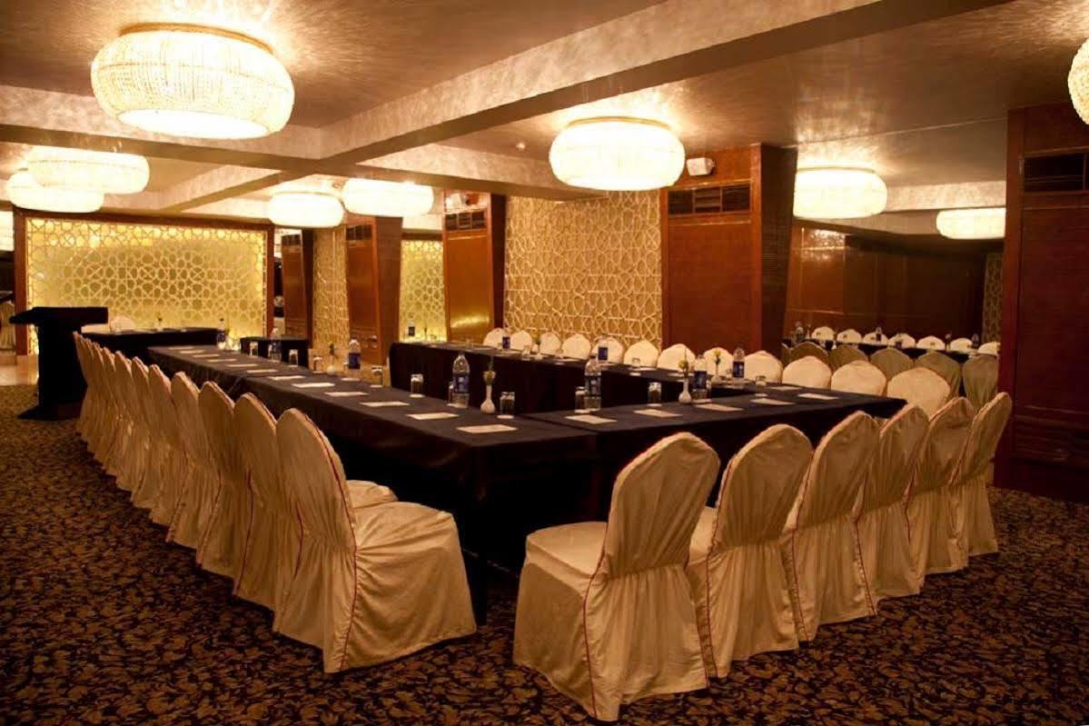 Hotel Hardeo Нагпур Экстерьер фото